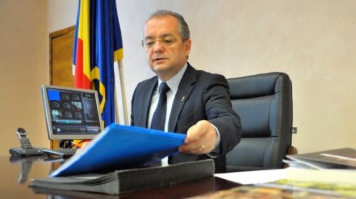Boc îi cere lui Ponta adoptarea ordonanţei care permite autorităţilor să nu majoreze taxele